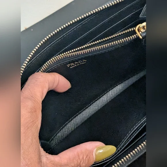 PRADA Authentic Genuine Saffiano Leather Ribbon Long Black Gold Hardware Wallet - Picture 9 of 15